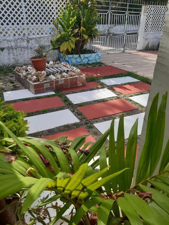 Buenavista  Joebi'S House Walking Distance To Rocky Cay Beach Ideal For Families Or Groups מראה חיצוני תמונה