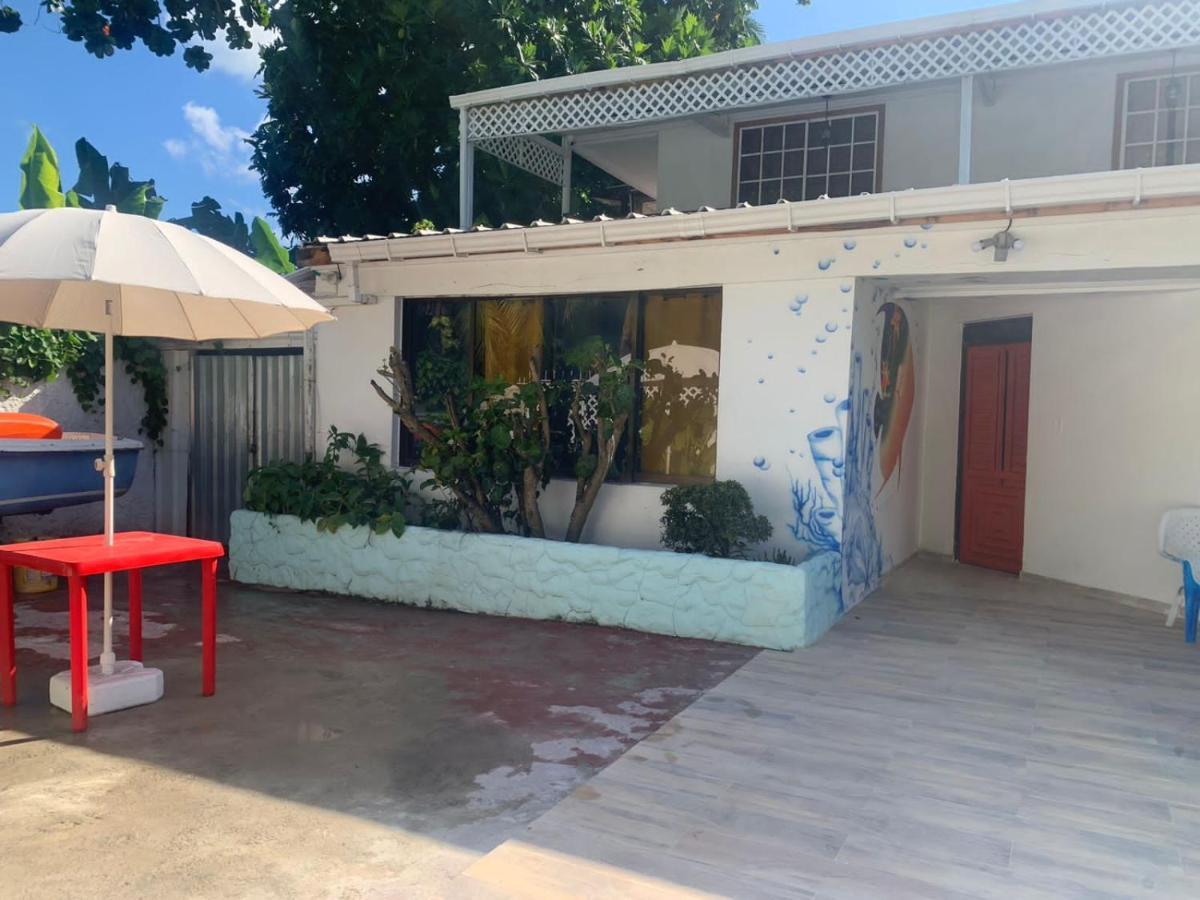 Buenavista  Joebi'S House Walking Distance To Rocky Cay Beach Ideal For Families Or Groups מראה חיצוני תמונה