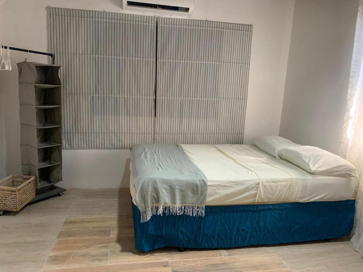 Buenavista  Joebi'S House Walking Distance To Rocky Cay Beach Ideal For Families Or Groups מראה חיצוני תמונה